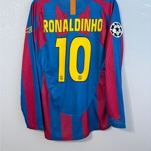 Vintage Barcelona 2006 Ronaldinho UCL final long sleeve jersey